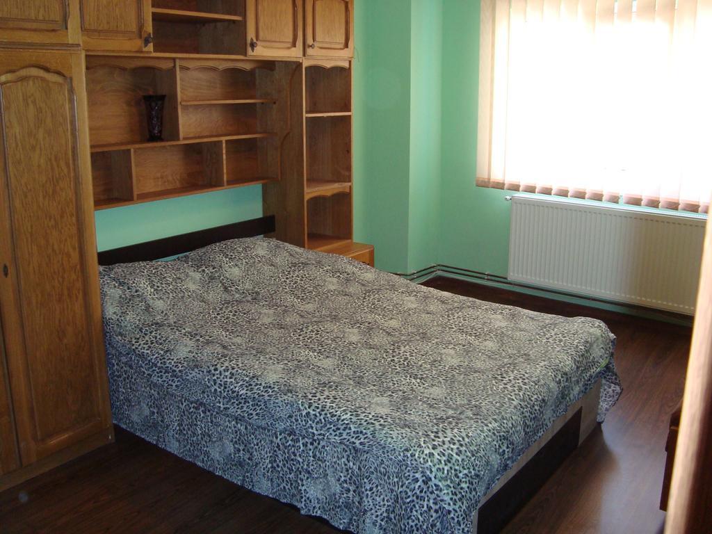 Apartamentul Republicii Алба-Юлия Экстерьер фото